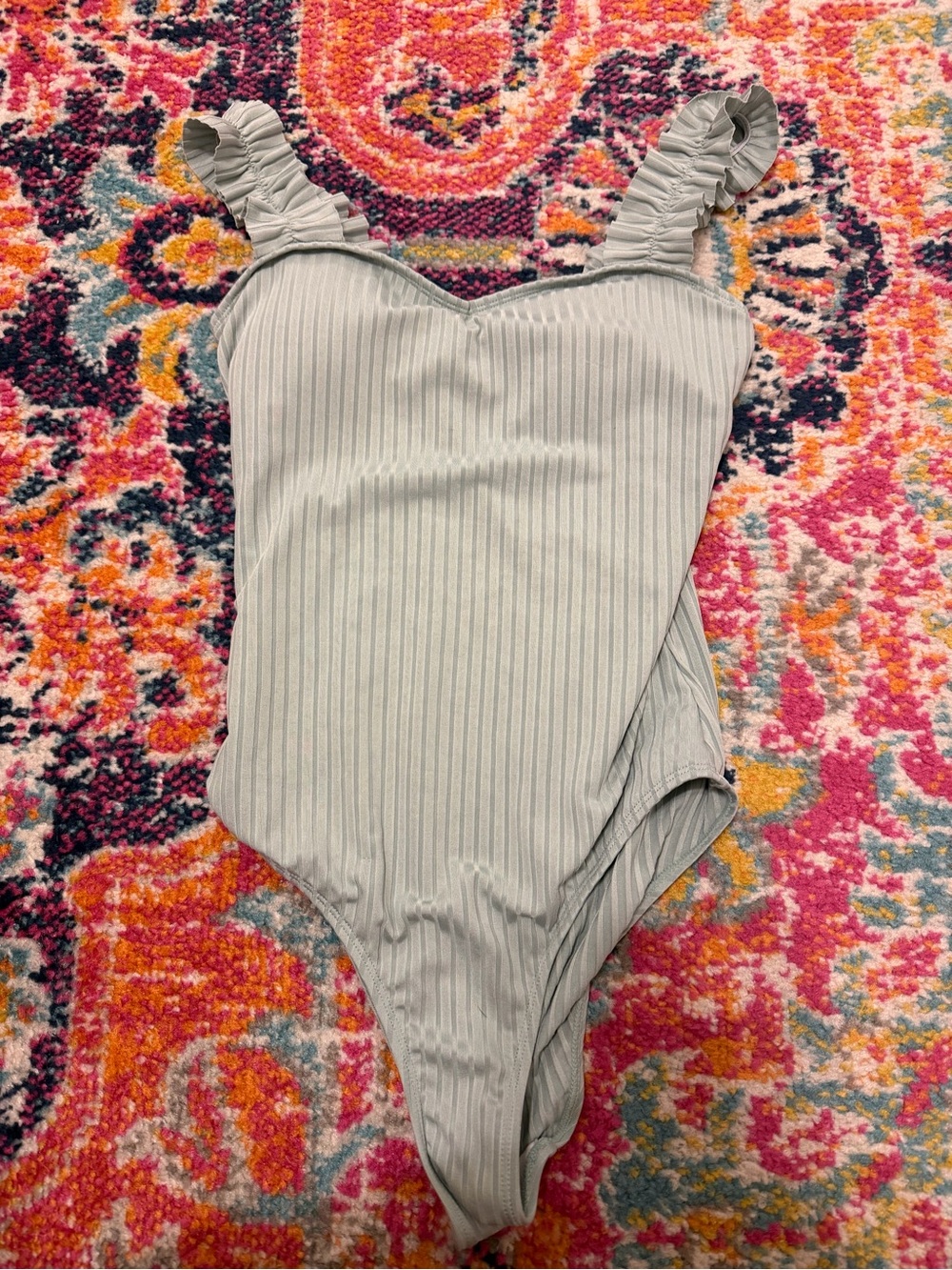 Ribbed Ruffle Strap One-Piece Swimsuit in Light Gray
